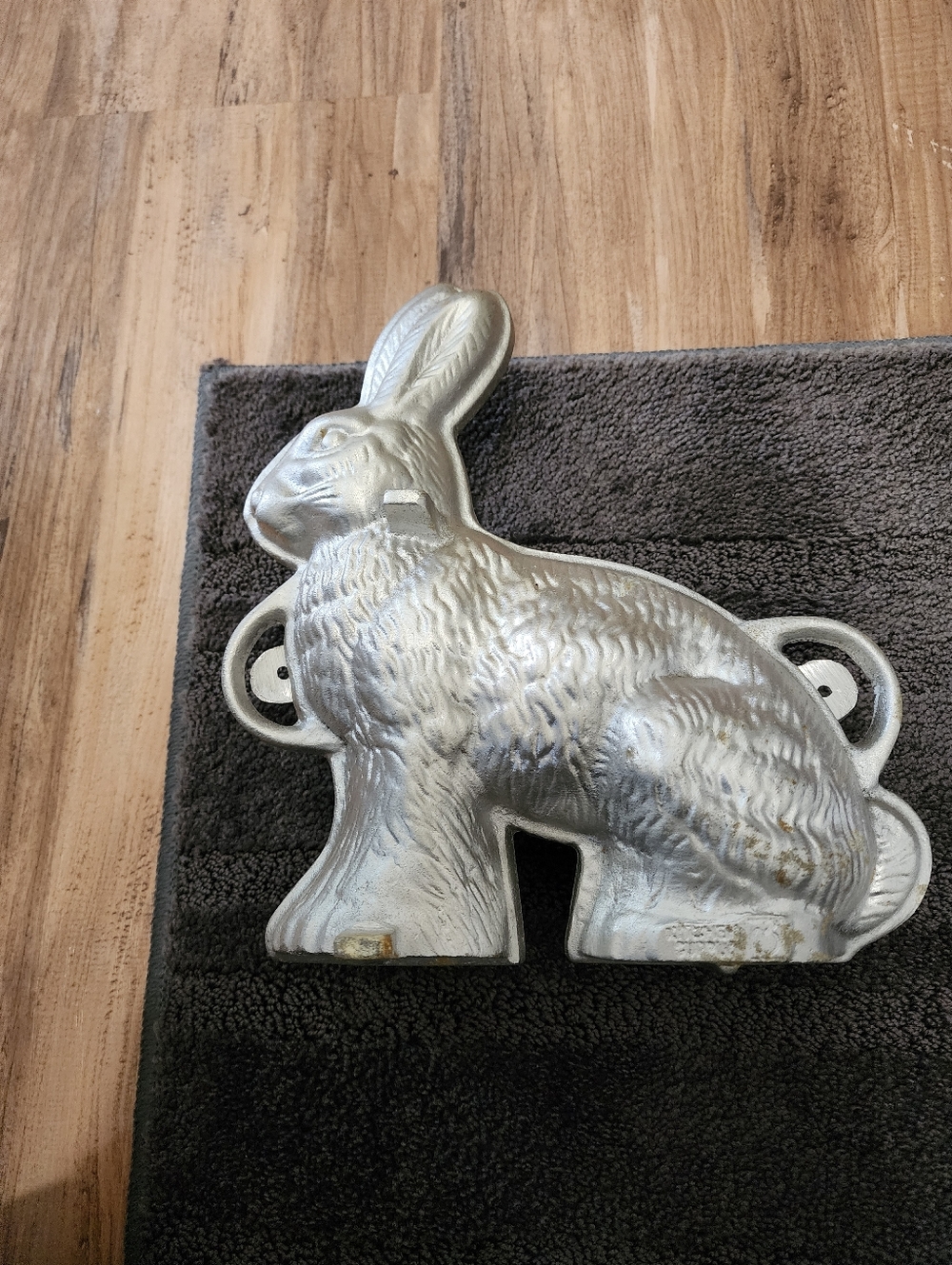 Cast Iron Rabbit Cake Mold